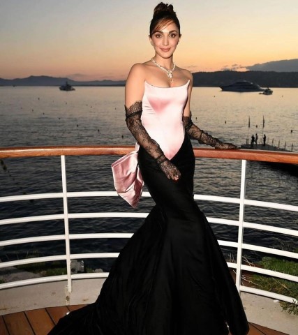 Kiara Advani wears a BVLGARI one-of-a-kind Exclusive Serpenti High Jewelry Necklace at Cannes